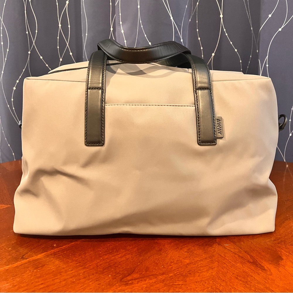 AWAY The Everywhere Bag